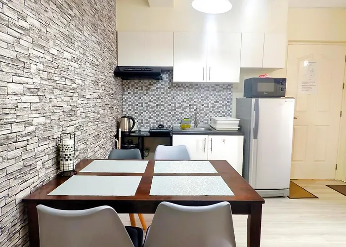 2412t2 Avida Towers It Park 1br Unit Queen Bed Apartment