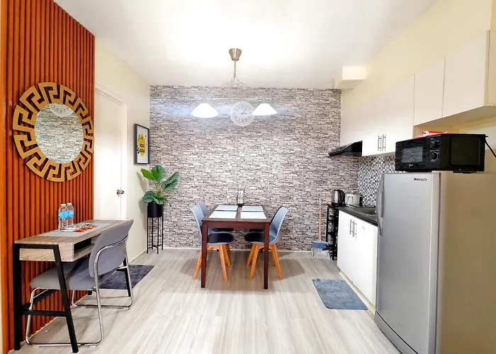 2412t2 Avida Towers It Park 1br Unit Queen Bed *